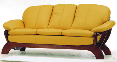Canap modle 3D sur le vieux jaune