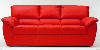 chiffon rouge sur sofa