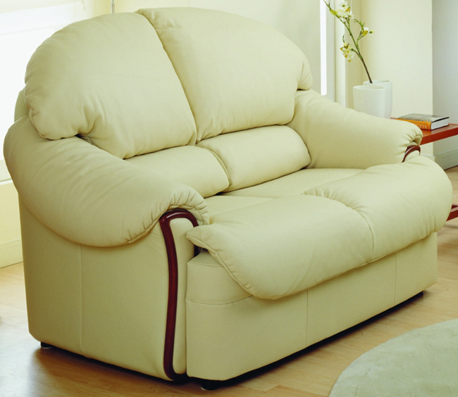 De couleur pâle sofa en cuir modle 3D du double (incluant les matriaux)
