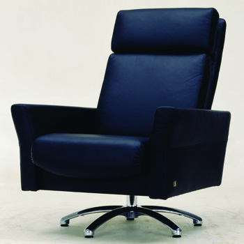 Moderne chaise noire en cuir patron