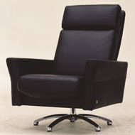 Moderne chaise noire en cuir patron