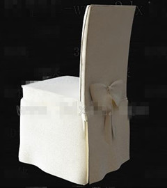 Chaise en tissu blanc bois